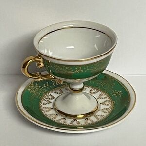 Vintage 1950 Arnart Vienna Fragonard Green Gold Pedestal Demitasse Teacup Saucer